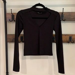 Cute Zara black deep V choker long sleeve crop top